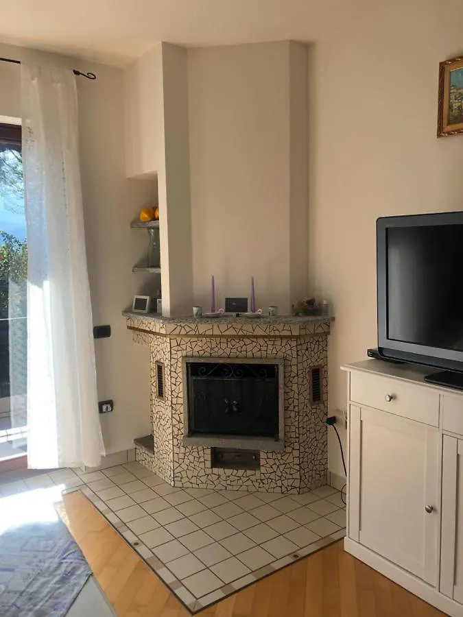 Apartment Villa Castiglioni Luino Italien