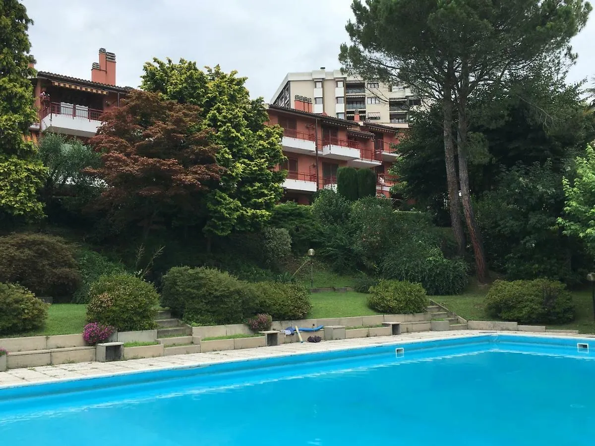 Villa Castiglioni Luino 0*,  Italien